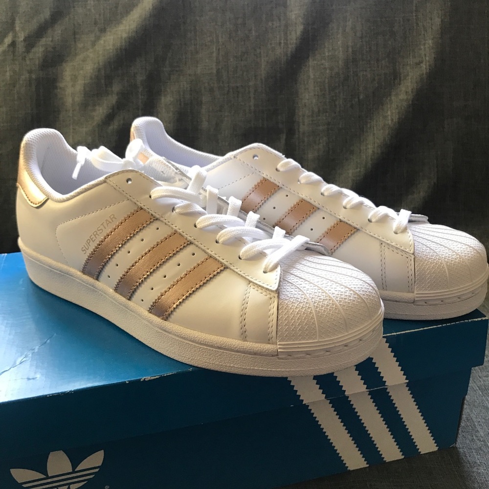 ADIDAS Superstar Shoes in Rose Gold